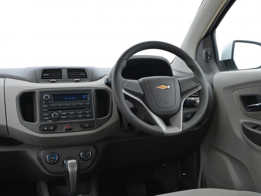 Торпедо Chevrolet Spin 2013 года  (TH) (фото 16 из 16)